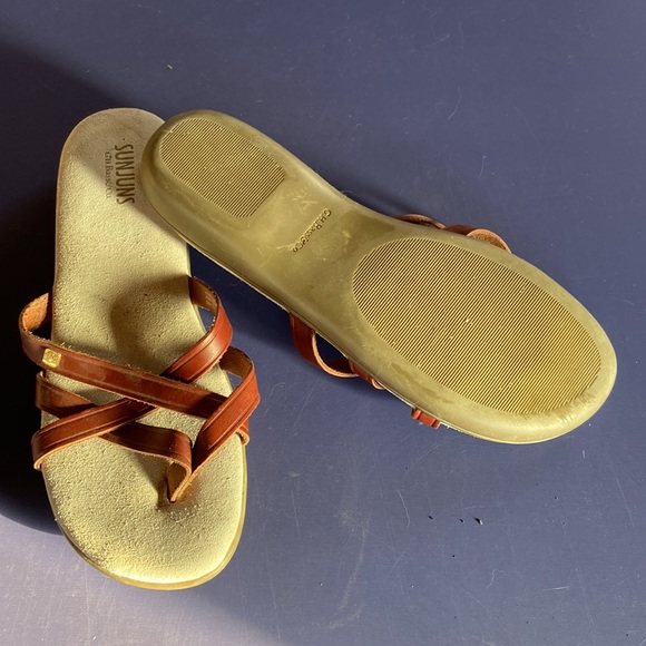 Ladies Leather Sandals - Picture 3 of 3